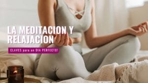 mujer haciendo yoga y relajación matutina