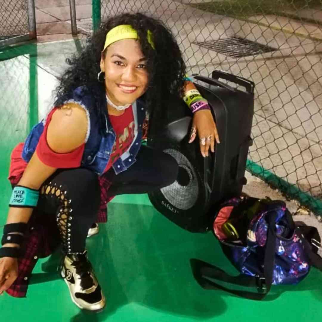 Reto Diario 1 Pearl Robinson - Reto diario de entrenamiento para mujeres sin gimnasio